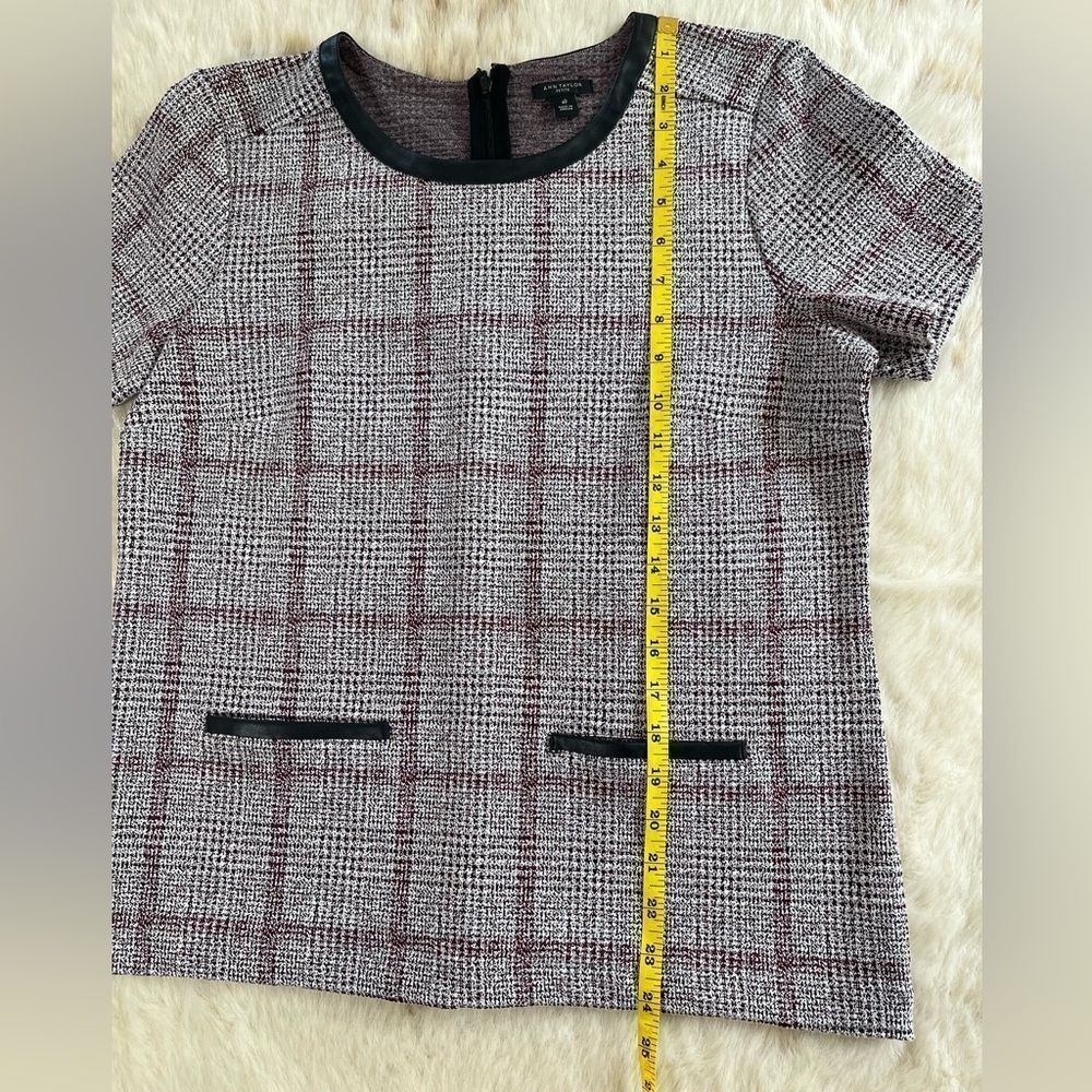 Ann Taylor Petite Plaid Short Sleeve Blouse - Picture 3 of 6